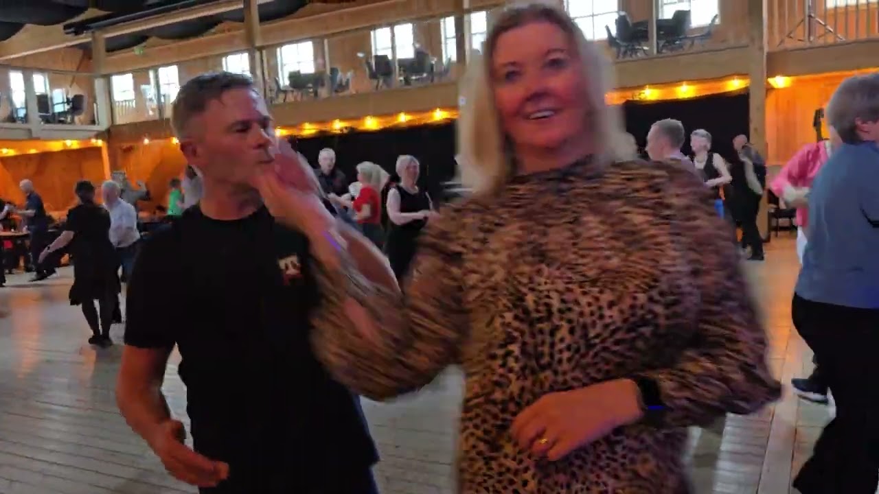 Burning love med Callinaz på Lavvotunet Dokka Camping 27.4.24 Dansnytt Jan Tore Eriksen