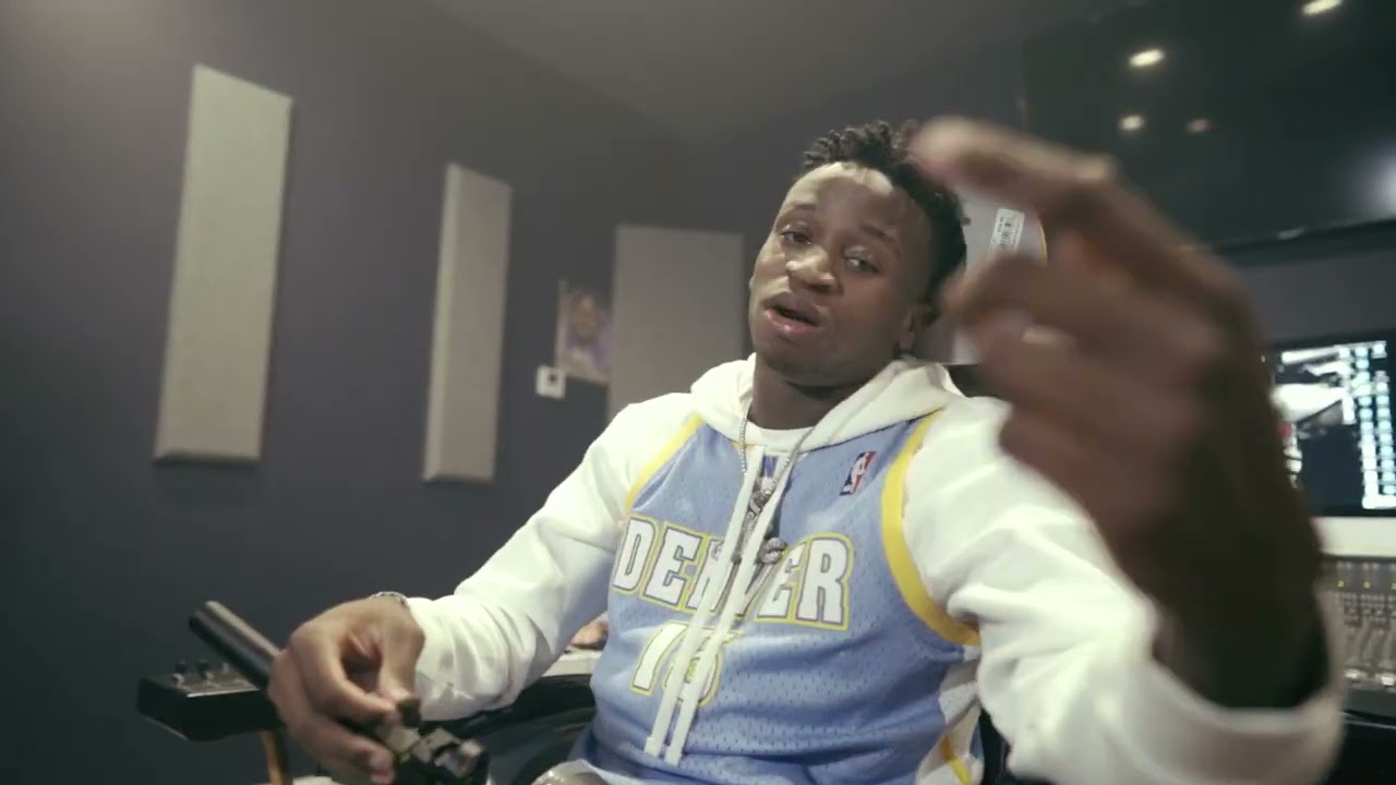 Gloc17 | Lurkin | Official Video | Shot By. LMB FILMZ #ReadyToShoot