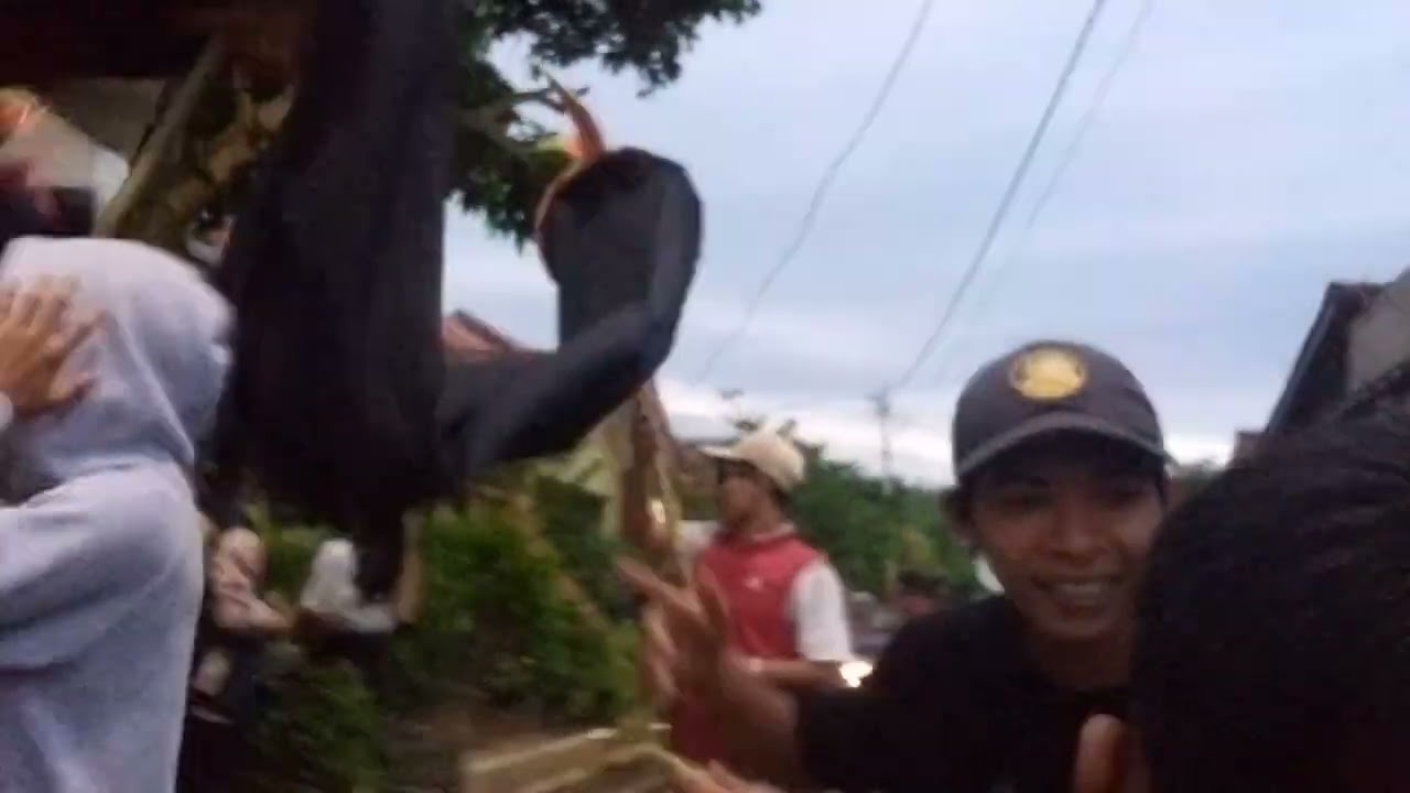 danalaya bentrok sama mencret gombang