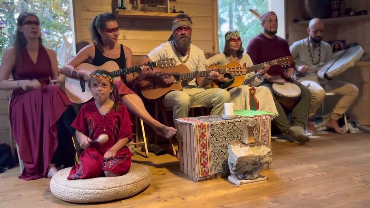 Ova Nay - Andjambá - Rombe performed with love and respect to Yawanawá tribe by Yuxibu Xarabu. Ihuu!