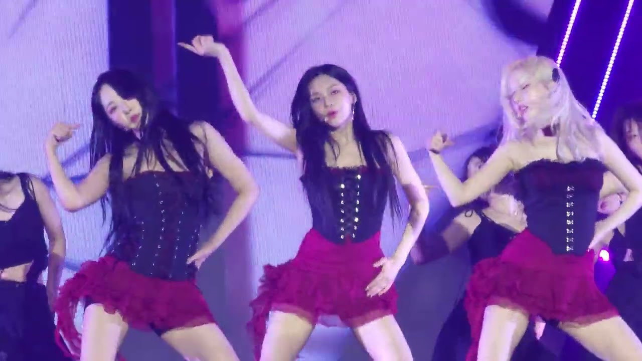 240602 비비지 엄지 직캠 'Love or Die' (VIVIZ UMJI FANCAM) @[V.hind : Love and Tears]