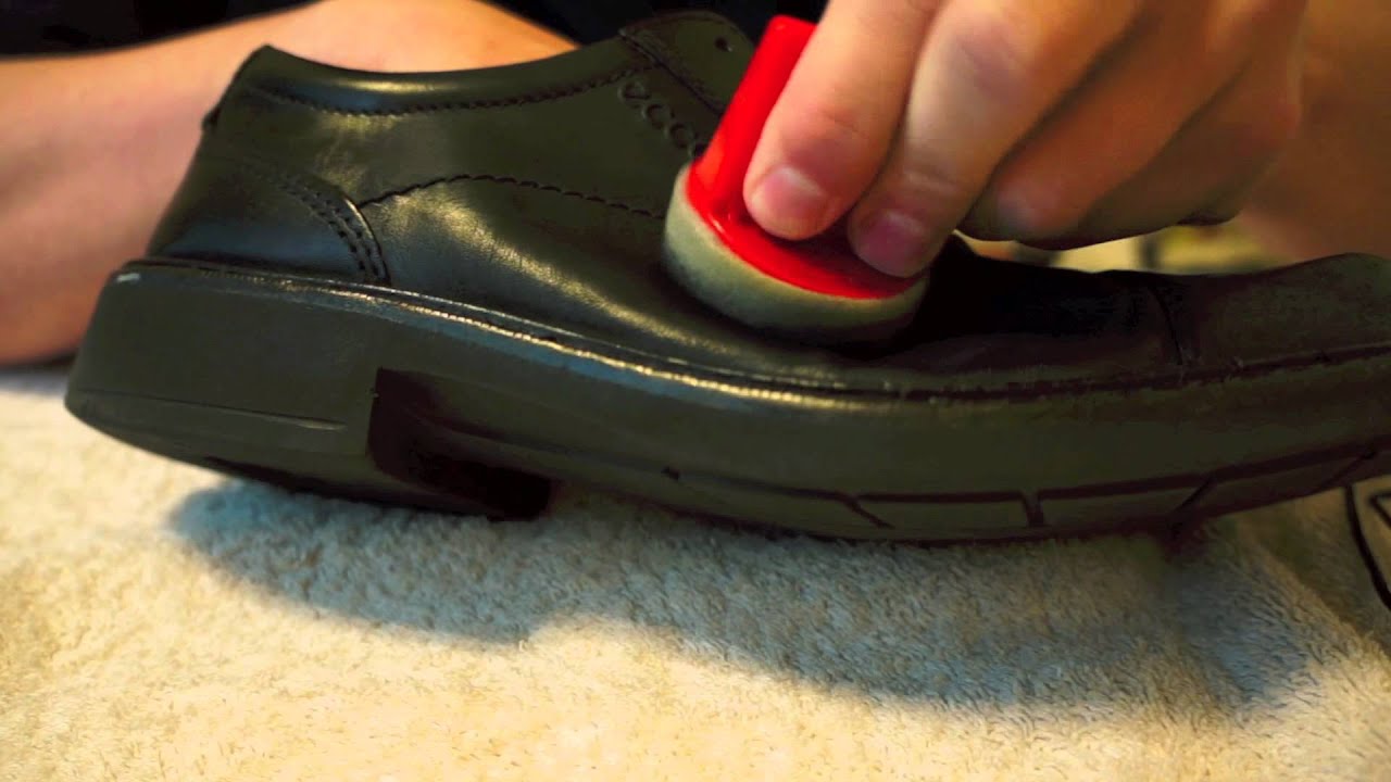 Close Up Shoe Shine - ASMR