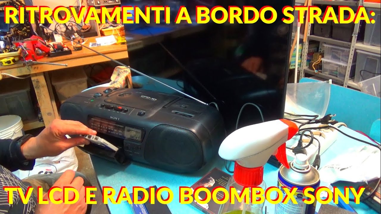 RITROVAMENTI stradali: APPREZZO un SONY e SMONTO un TV LCD #riciclo #riparazione #boombox #diy