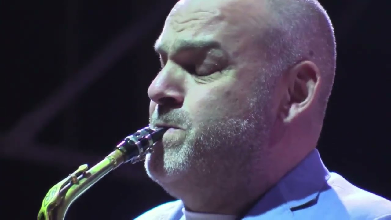 Fiore di Maggio -Marco Tagliavini- al sax SETTIMANA DEL LISCIO GATTEO MARE serata del 28-05-2025