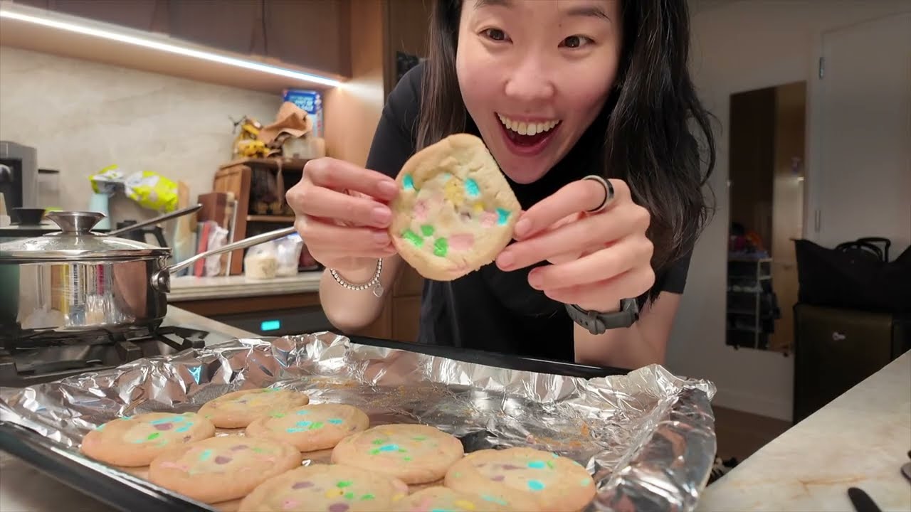 What I Eat in a Week in New York | Korean Food, Lucky Charm Cookies, HEYTEA, Mexican Takeout MORE 🤭