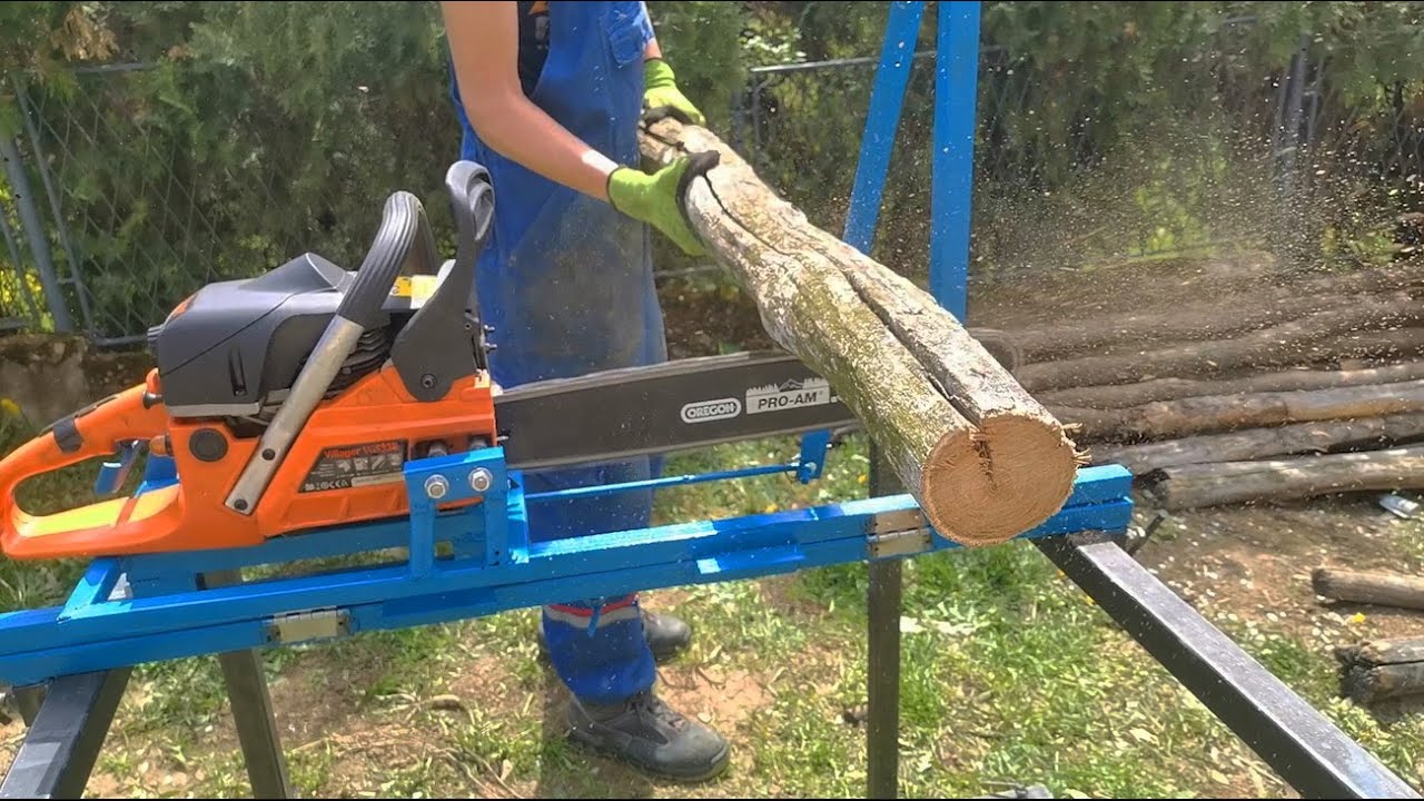 How to make Chainsaw stand
