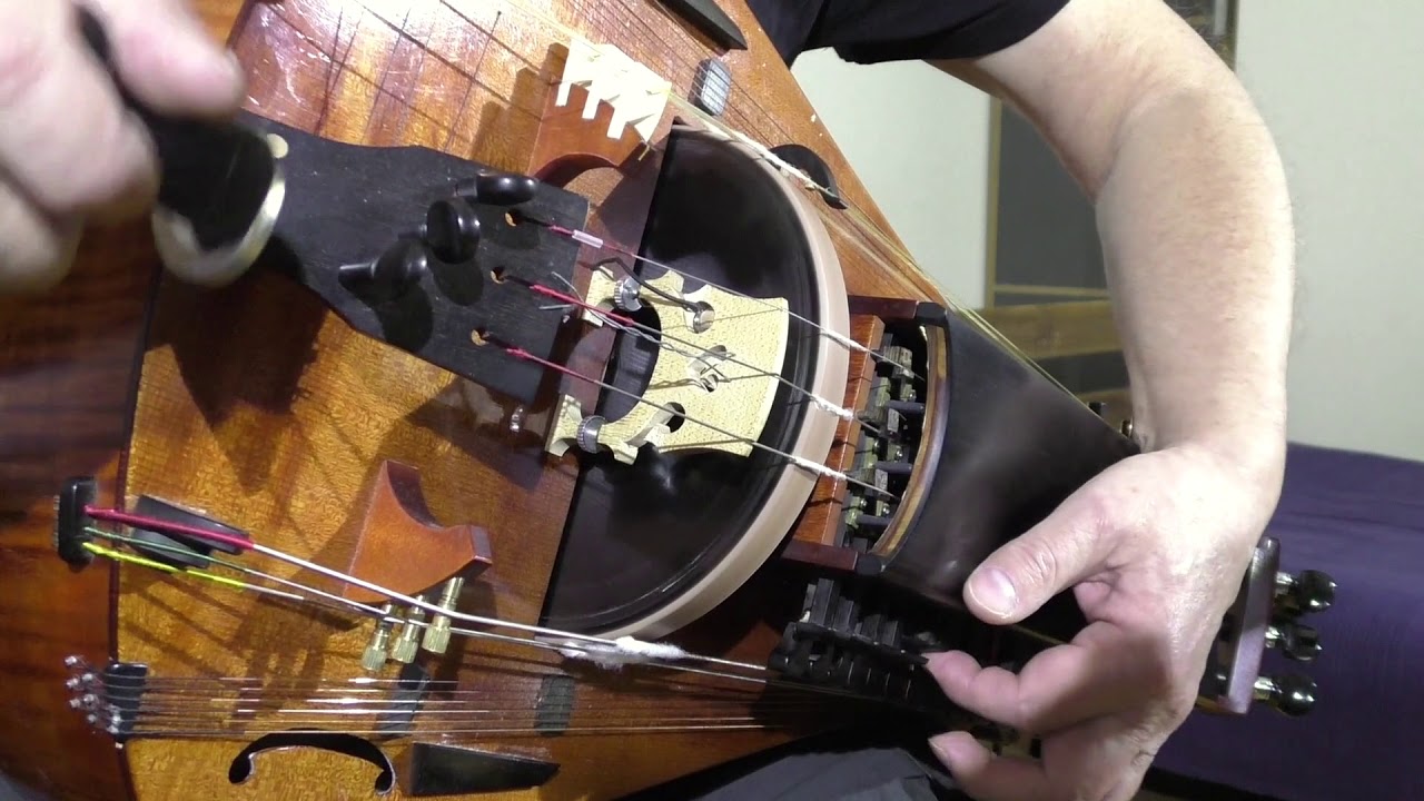 Viral Dance. Medieval Dance. Hurdy-Gurdy, Organ & Drum