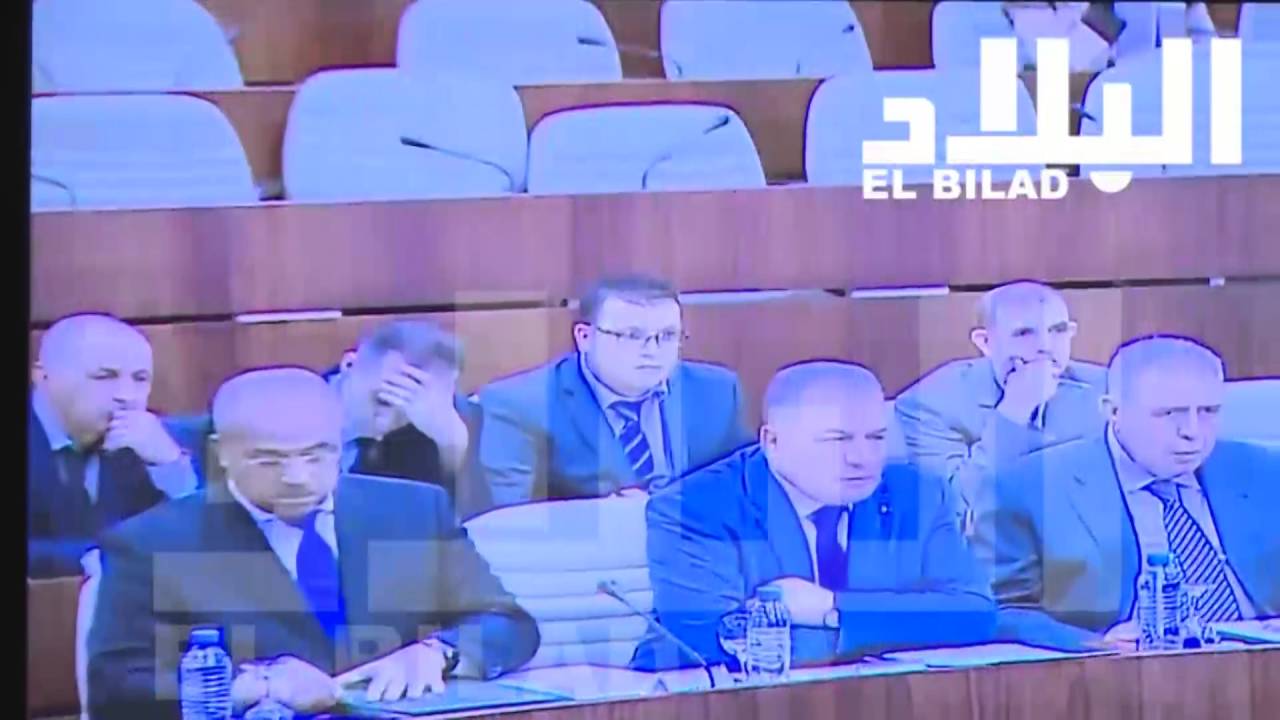 ملاسنات حادة بين ولد خليفة والنائب 