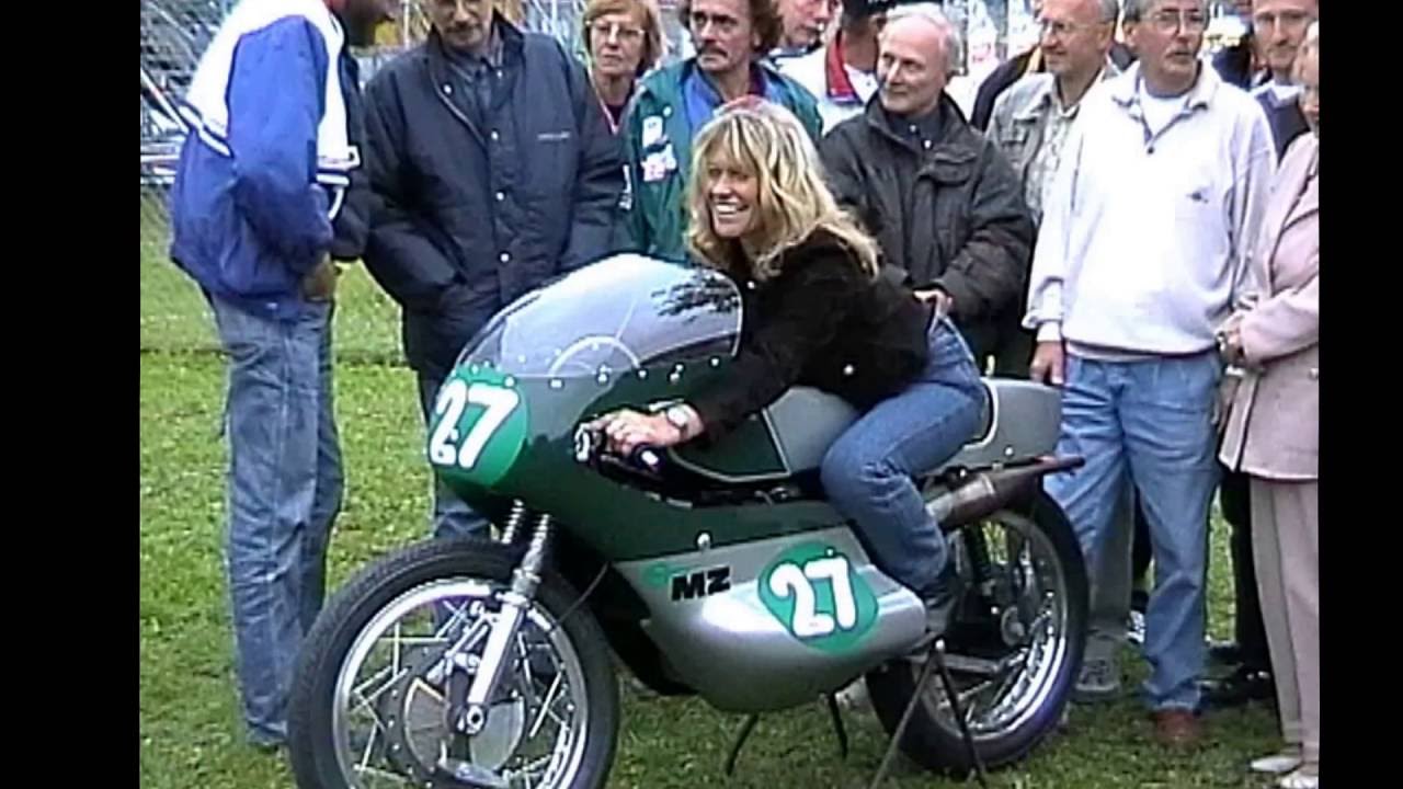 Sachsenring 2000 Einweihung der Walther Kaaden Linde  mit Helga Heinrich Steudel,Frank Wendler usw.