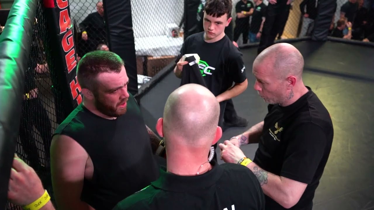 Troy Coton vs Kane Foster at XFC 4 - Return Of The Warriors