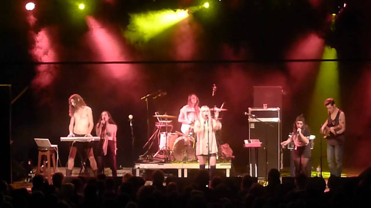 Austra (CA) LIVE 11 Sept 2011 Arena Wien