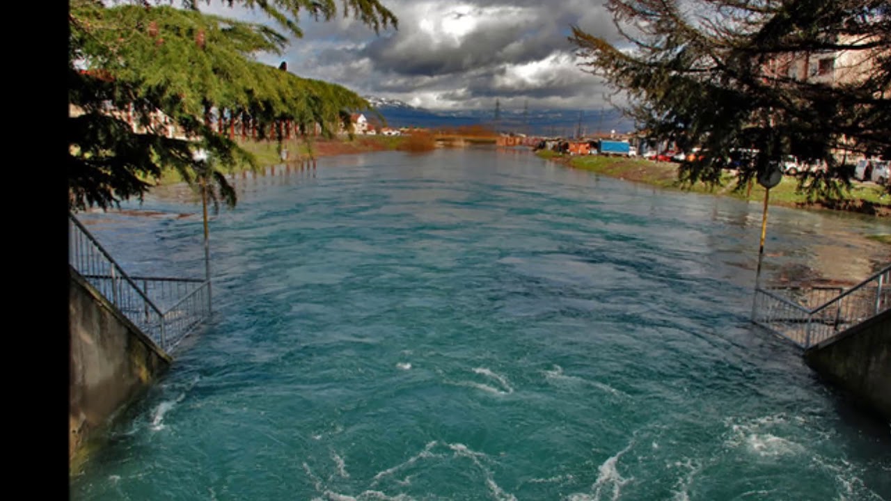 Struga niz fotografii