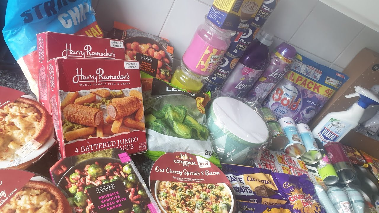 dunelm, b&m, farmfood, Iceland/food warehouse, the range lots of shopping. #b&m #farmfoods #iceland