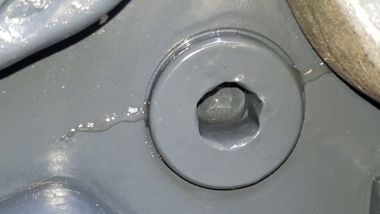RH12.5 Rexroth distributor cracked. Stick sectrion. 1/2
