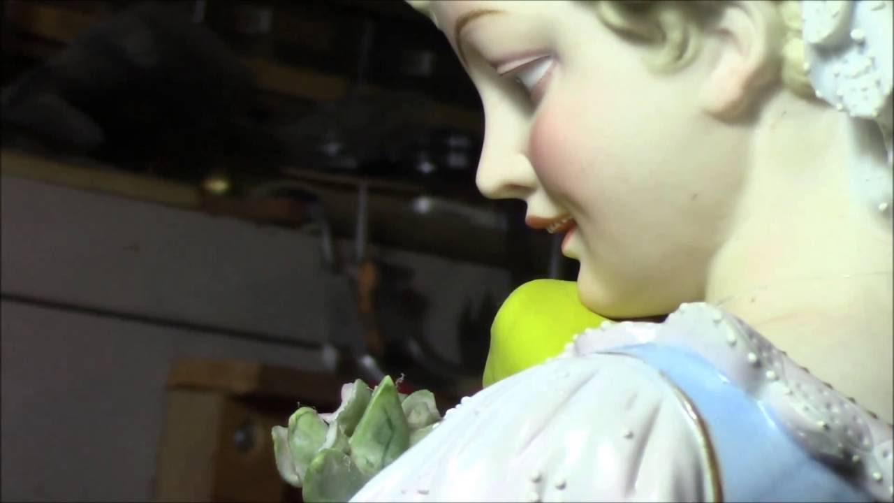 Feminine Porcelain Figurine Restoration