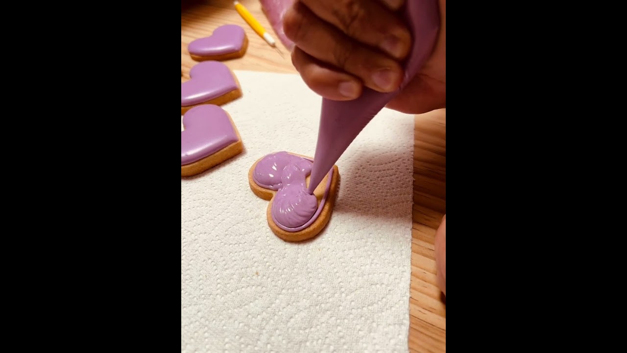 &iquest;C&oacute;mo decorar galletas con royal icing?