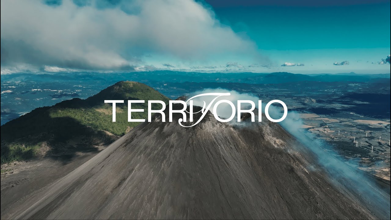 Dj's Set live above Pacaya Volcano in Guatemala for Territorio