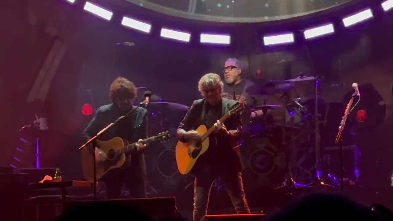 Jeff Lynne's ELO at Wells Fargo Arena -Philadelphia PA 9/21/24