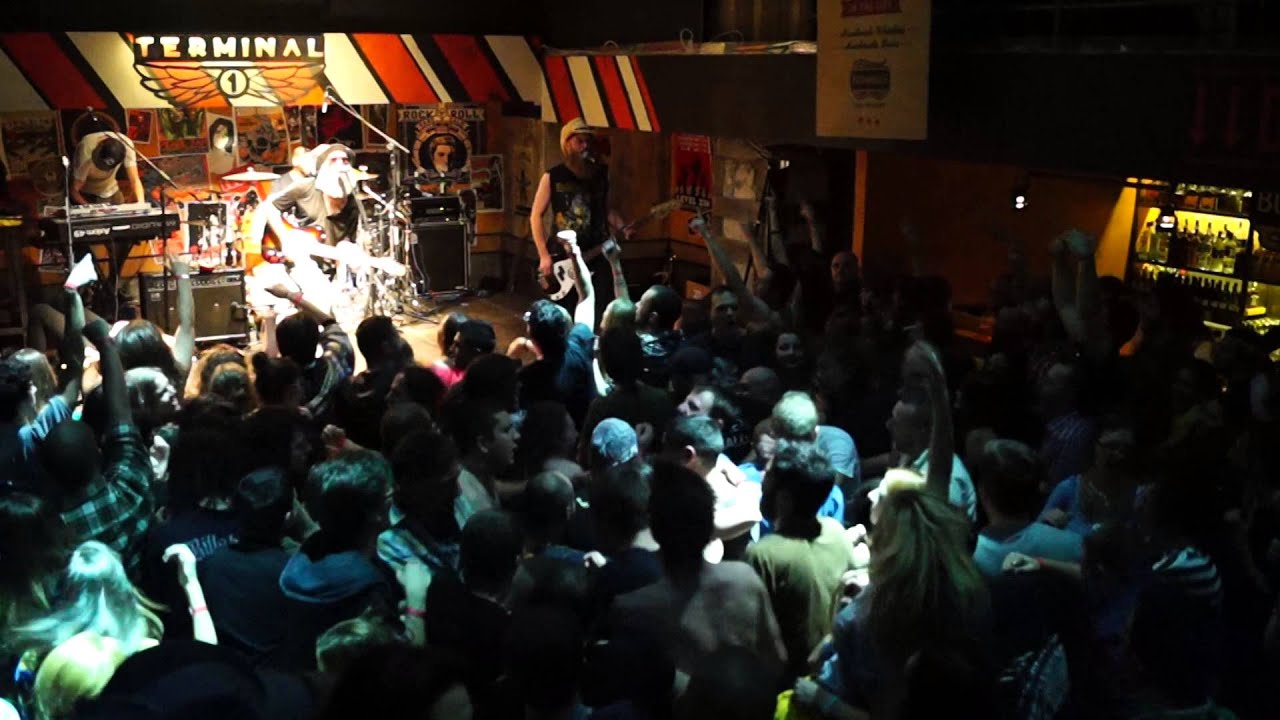 Jaya The Cat - Here Come The Drums (live at Terminal 1, Sofia)