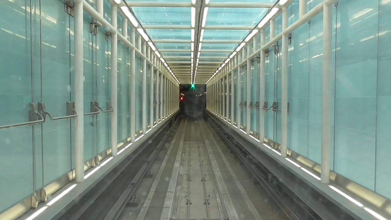 Riding the Aerotrain at Washington Dulles International Airport