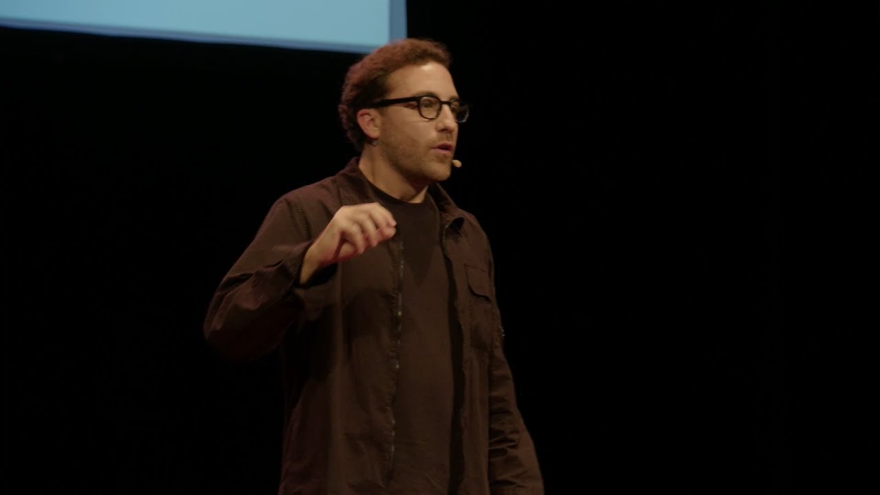 Perchè i robot non bevono vino | Giovanni Pupo | TEDxLerici