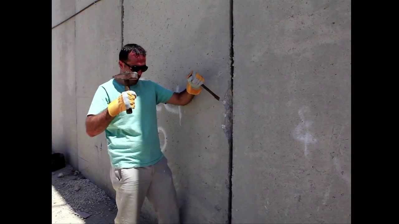 Khaled Jarrar   Whole in the Wall