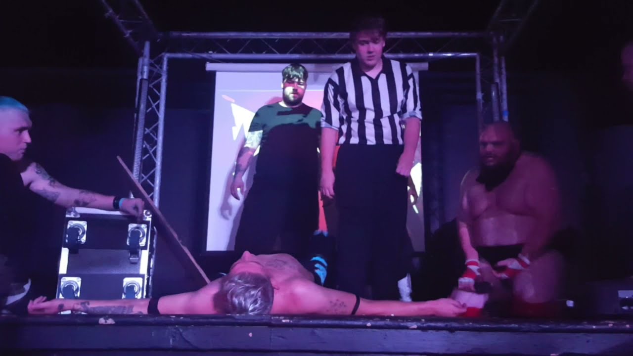 EAW   J Denn Scarr  v  El Grando Beardo   Heavyweight Championship   September 2018   Irchester