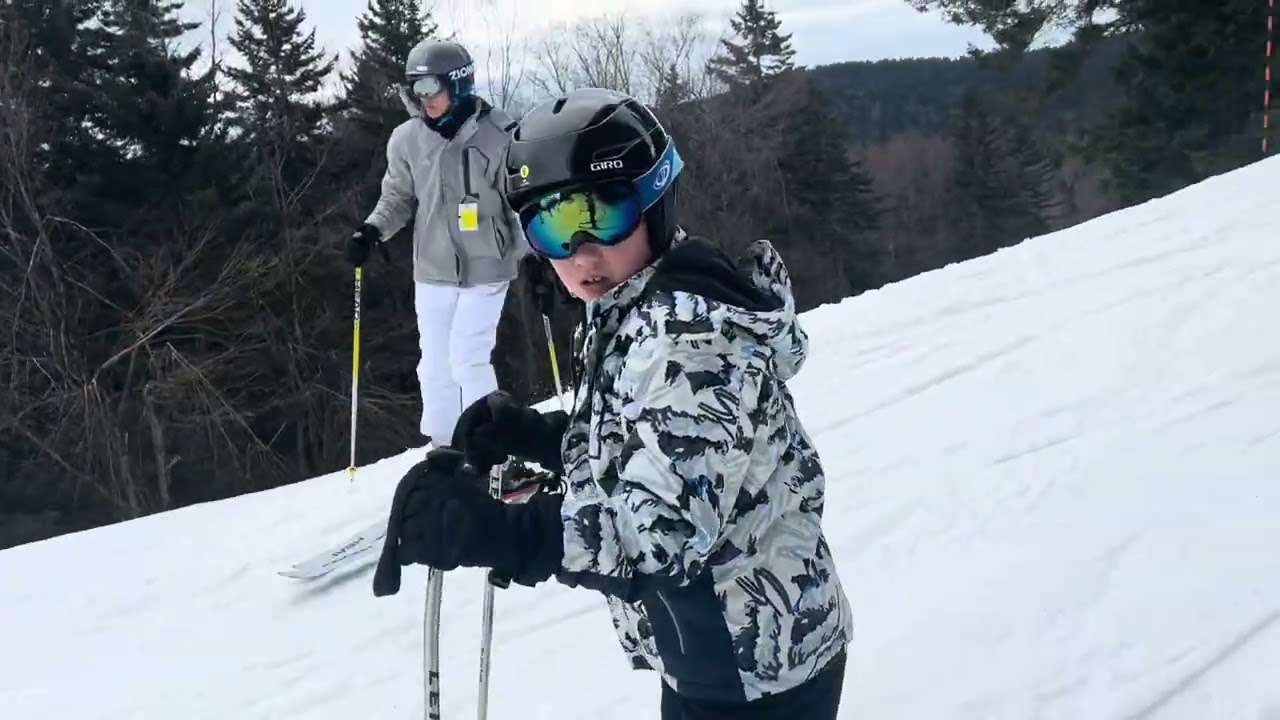 Snowshoe Mountain Resort in West Virginia.  Upper Flume to Lower Hootenanny.  Date: Feb. 19, 2026. 