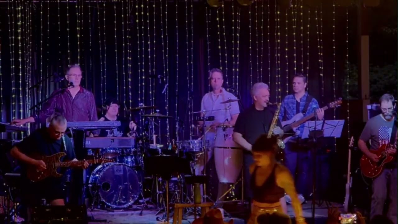 Las Vegas Intro / Veronika Goodnight - Barn Social 2025 (by Christel & The Chandeliers)