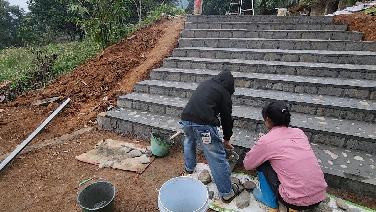 Paving the steps with T15 cobblestones.