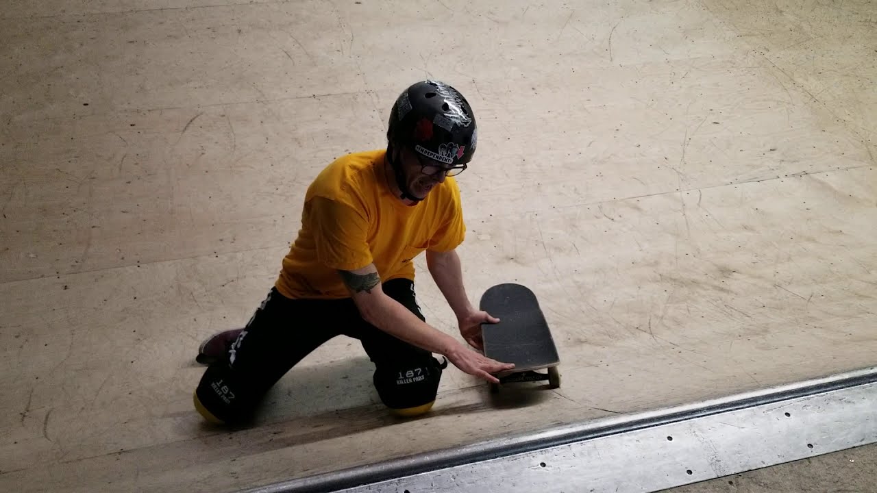 The Art Of Ram - Beginner Mini Ramp - Frontside Kickturns and Slashers