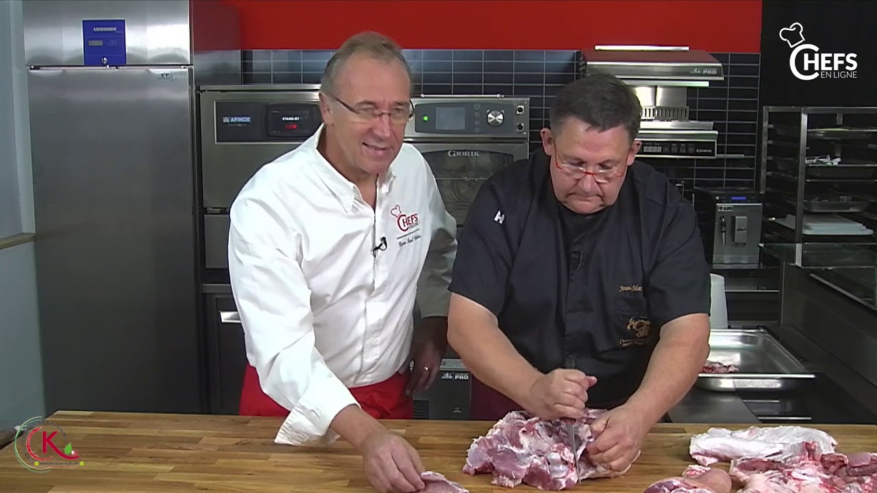 Désosser une épaule de cochon