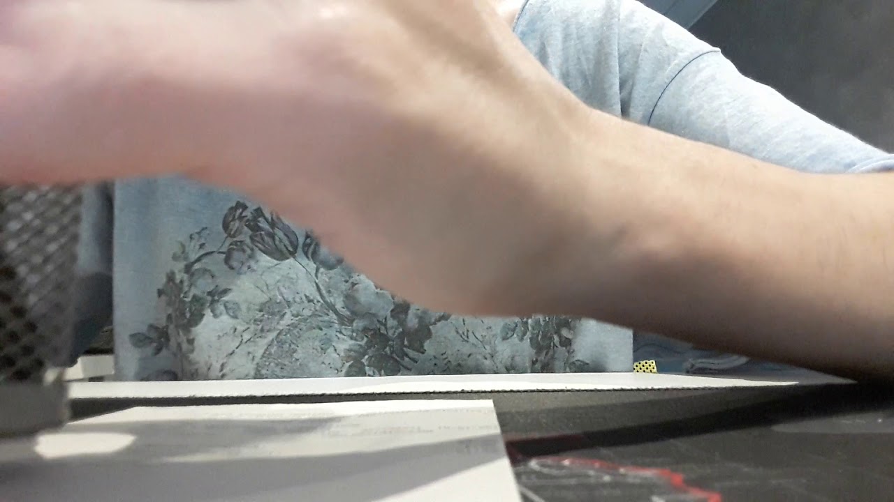 ASMR short elastic sound