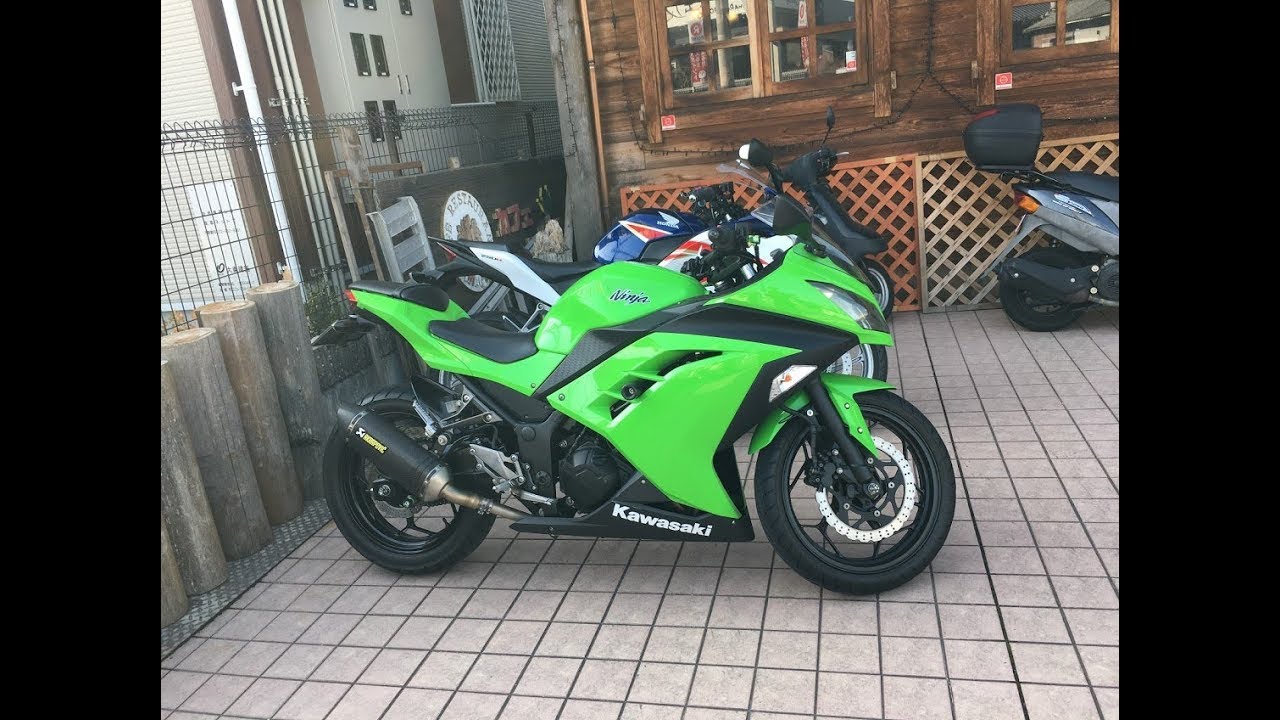 可愛い女性ライダー　アクラボビッチサウンドを聞け　2013 Kawasaki  Ninja250　EX250P　2013 カワサキ・ニンジャ250