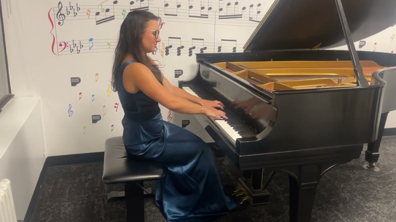 Emma Taggart plays Beethoven Sonata Op 110, I. Moderato Cantabile Molto Espressivo