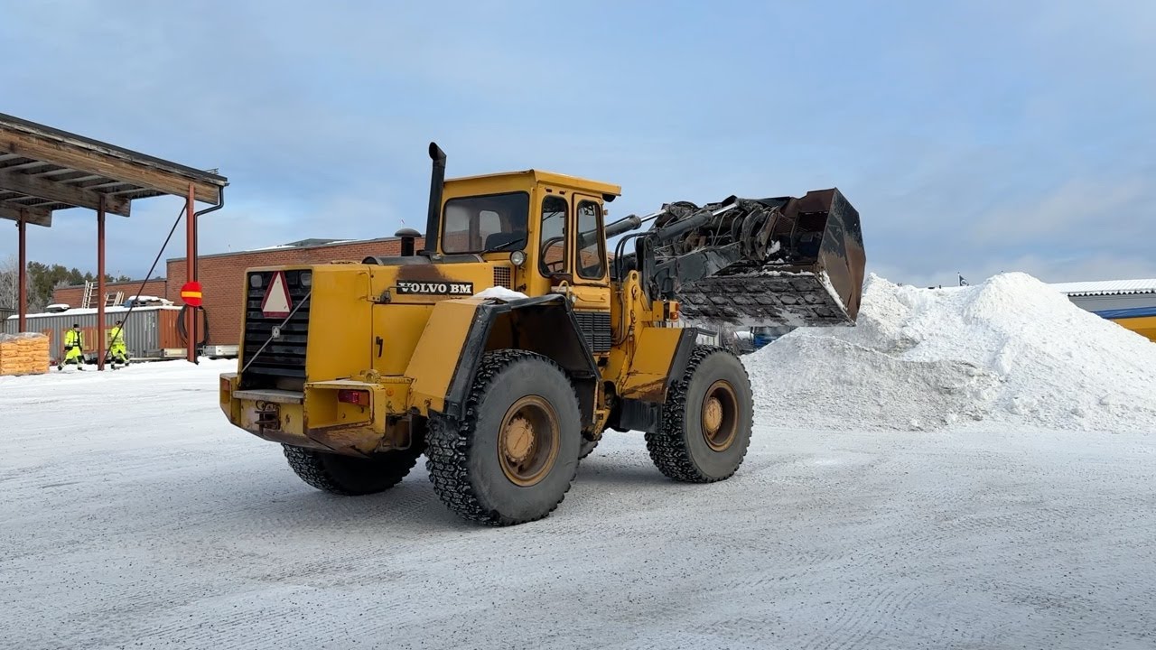 K&ouml;p Hjullastare Volvo BM 4400 p&aring; Klaravik