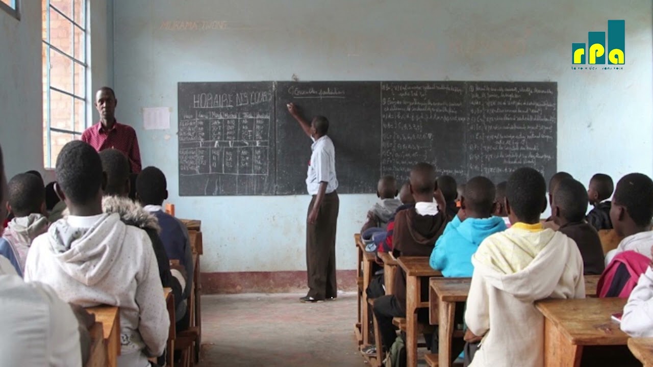 Ingaruka z'abigisha baheba akazi  ku bwinshi bamwe bakaja muhanga kurondera ubuzi, abandi bagakorer