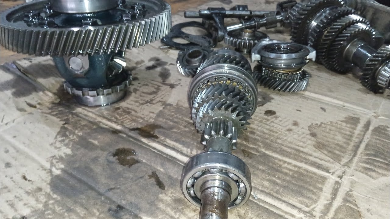 Maruti Suzuki Swift petrol gearbox open  #automobile #mechanic #car