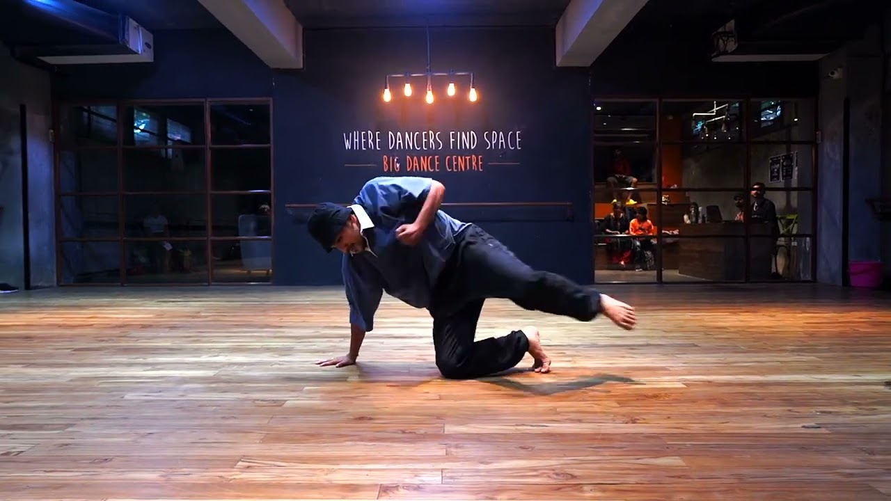 NADAAN PARINDEY - ROCKSTAR | KARAN BHATIA CHOREOGRAPHY | BIG DANCE CENTRE