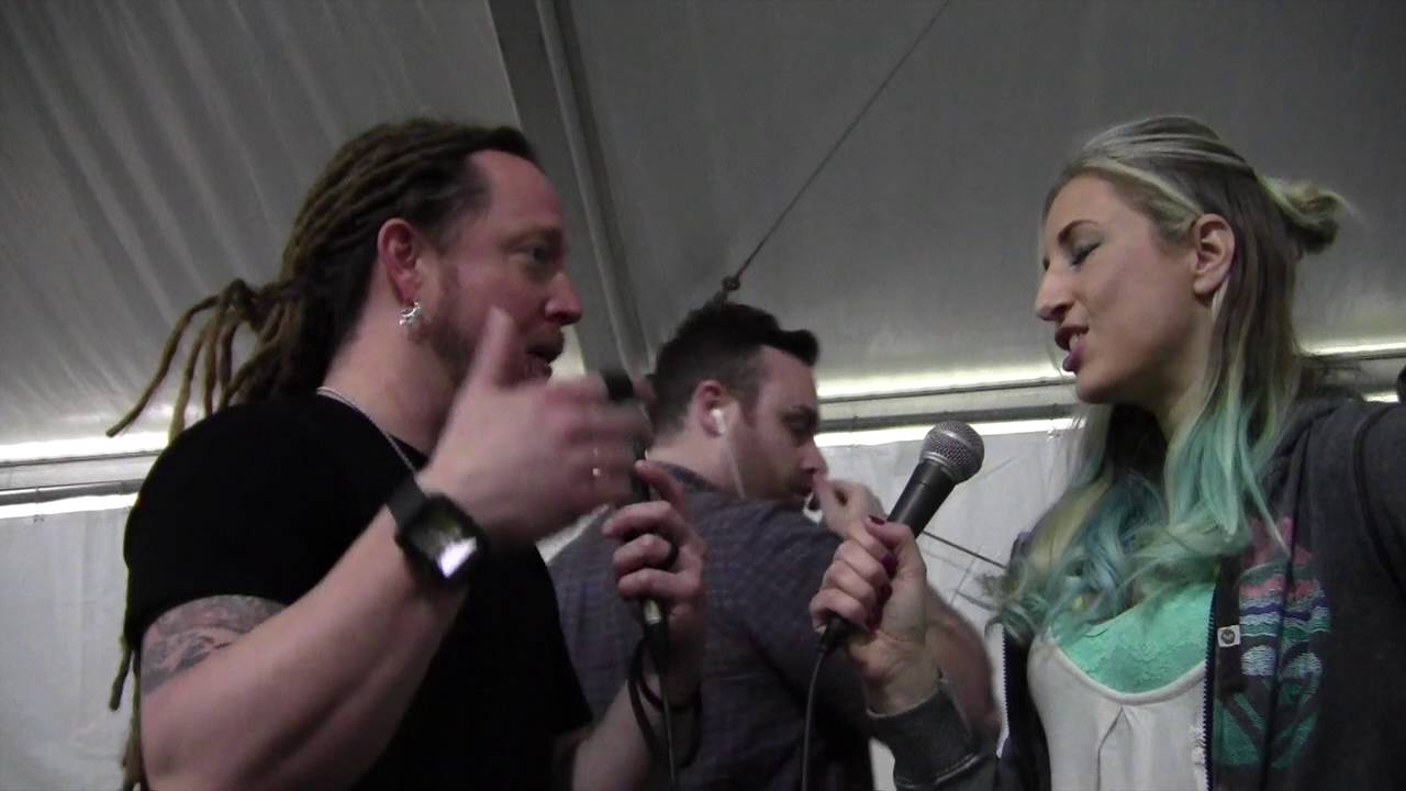 Roxy 945- ROTR16 with Shinedown