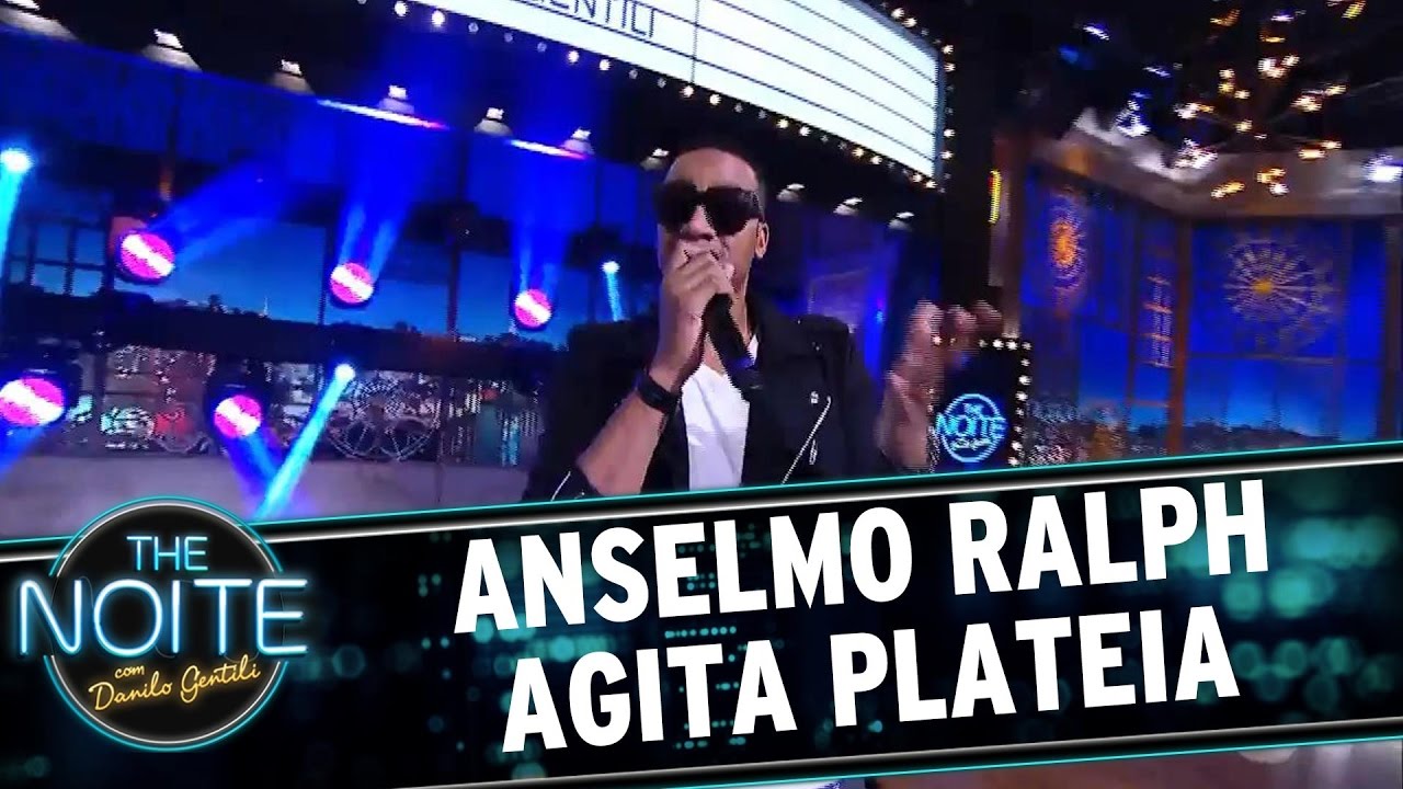 Anselmo Ralph canta 
