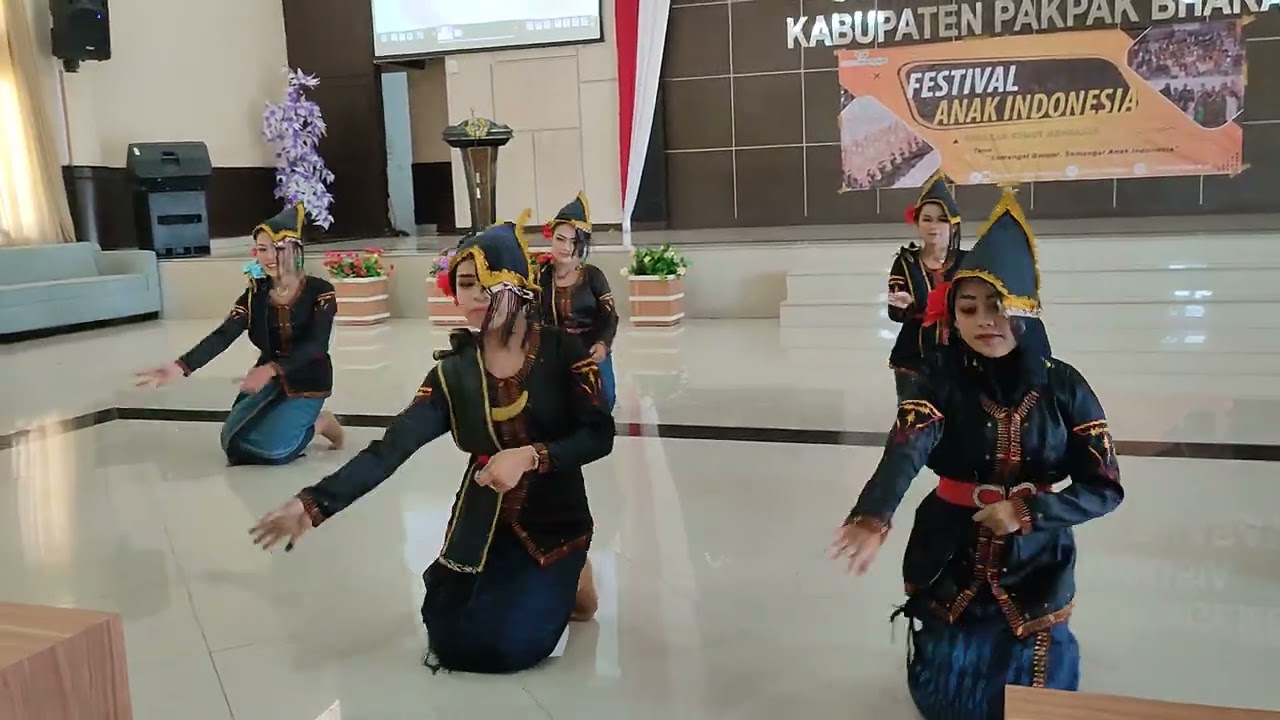 SMA TINADA PAKPAK BHARAT, TARI KREASI PAKPAK