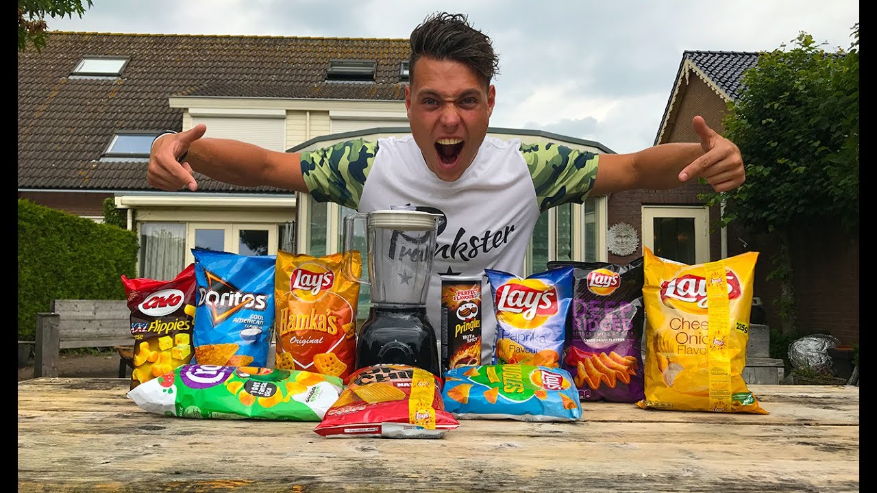 10 VERSCHILLENDE ZAKKEN CHIPS MIXEN EN OPETEN! LEKKER OF TOCH NIET?