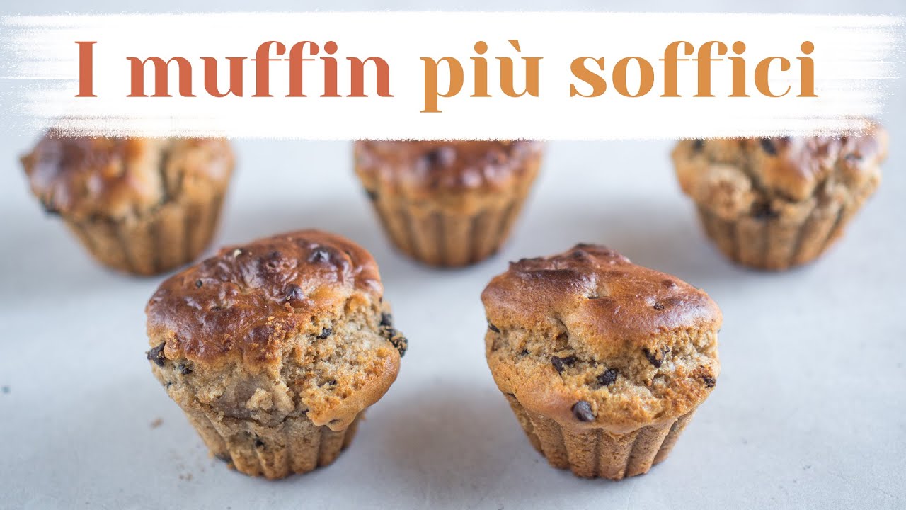 RICETTA DEI MUFFIN SUPER SOFFICI - FACILISSIMI SENZA UOVA NE LATTE NE ZUCCHERO | Elefanteveg