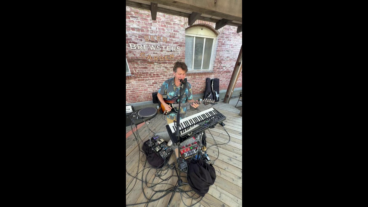 Amazing one man band LIVE   #livelooping