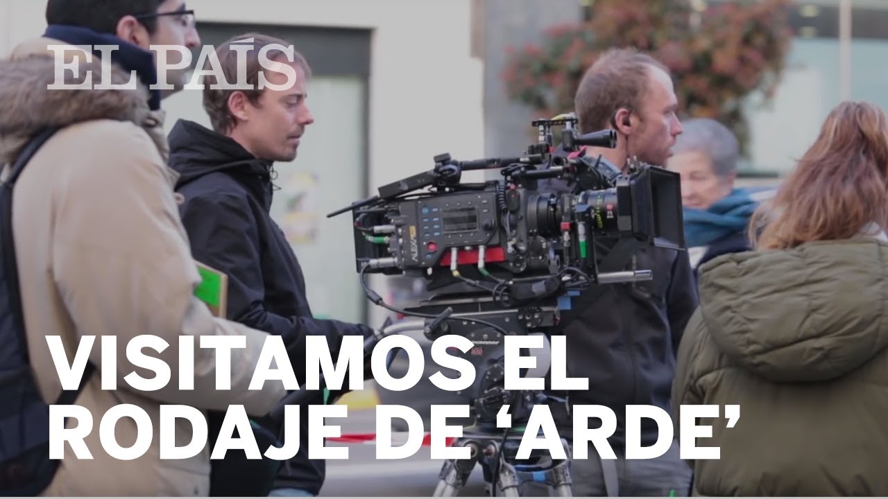 Visitamos el rodaje de la serie 'Arde Madrid', de Paco León | Televisión