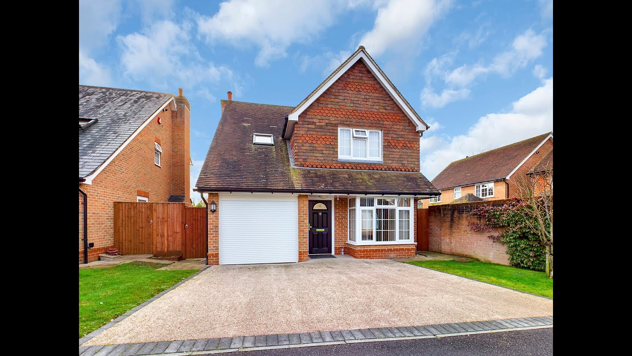 Courtlands - A private cul de sac location
