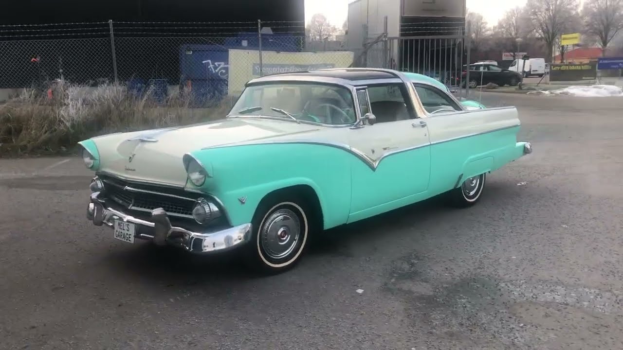TILL SALU! NYINKOMMEN! FOR SALE! Ford CrownVictoria 1955 med glastak
