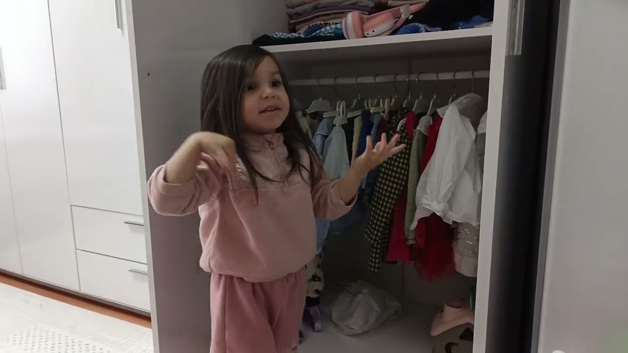 Odamı düzeltiyorum 🌸#shorts #keşfet #funny #eğlence #shortvideo 
