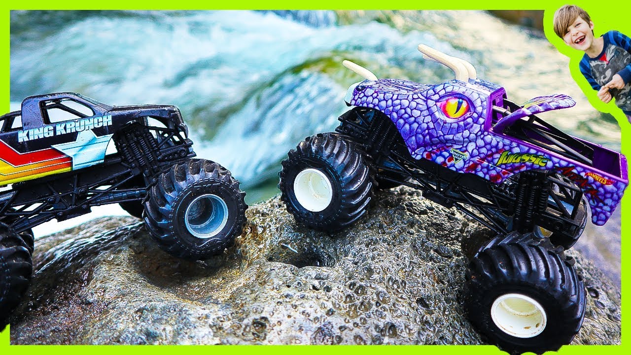 Monster Trucks - River Jungle Adventure